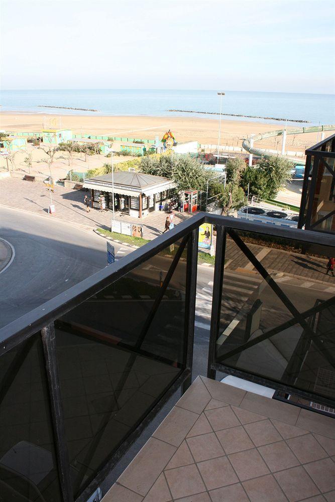 Residenza Sol Holiday Ρίμινι Εξωτερικό φωτογραφία